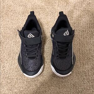 Nike Kids Black and White Sneakers